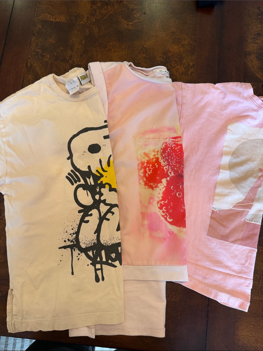 Kids Pink Graphic teas